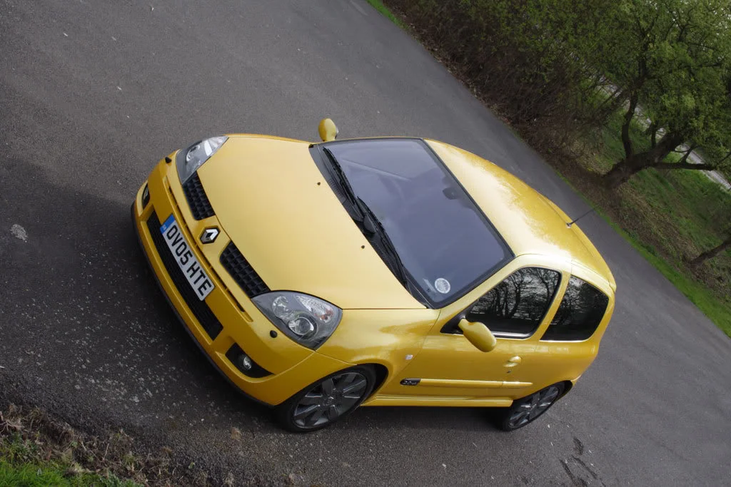 Clio-182-2.webp