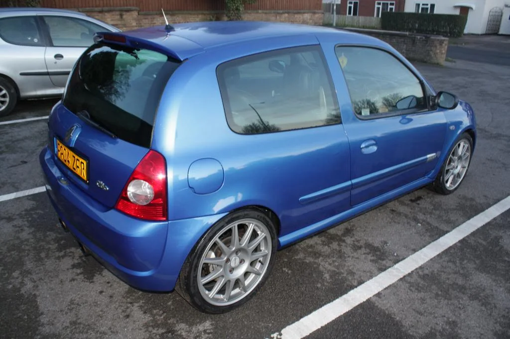 CLIO-1_zps045a038d.webp