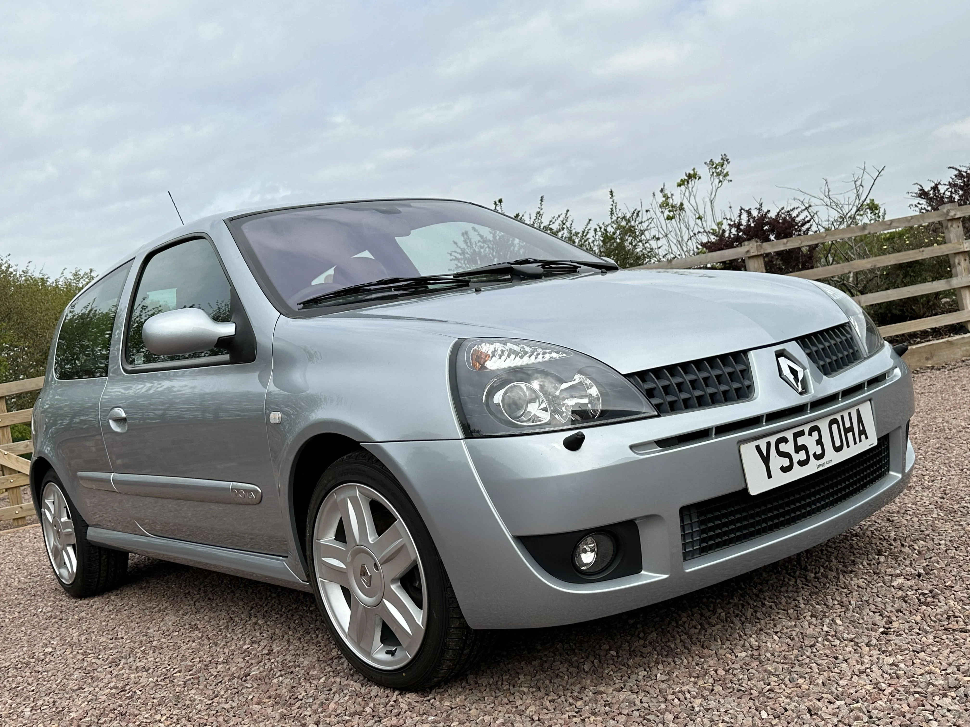 clio 1l.webp
