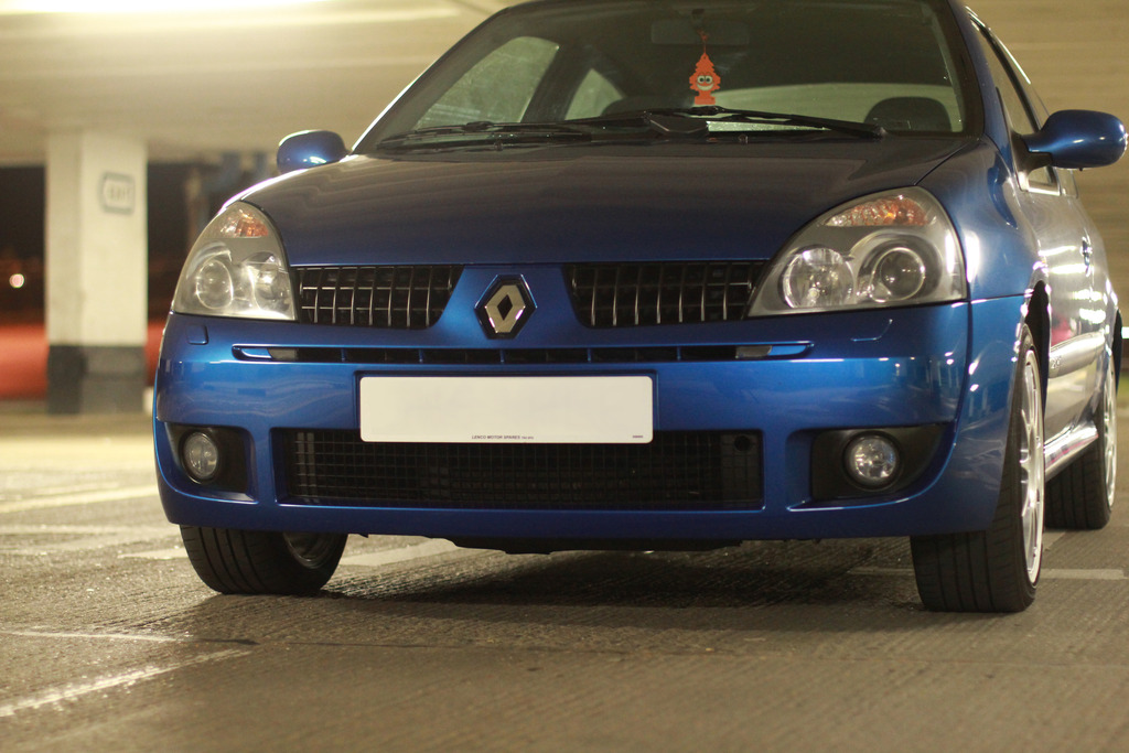 clio%204_zps9tie5j0f.jpg