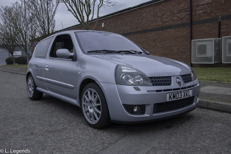Clio%20March%202016%2012%20of%2029.webp