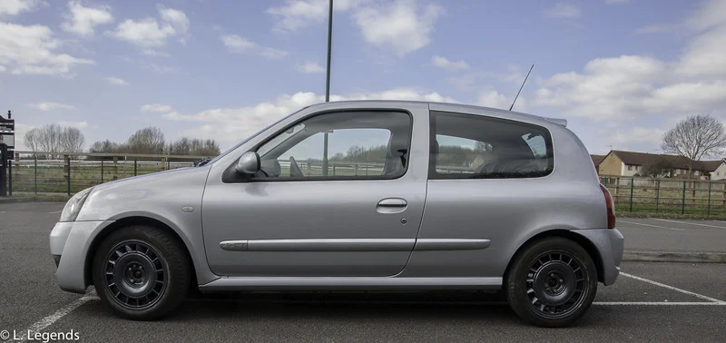 Clio%20March%202016%2026%20of%2029.webp