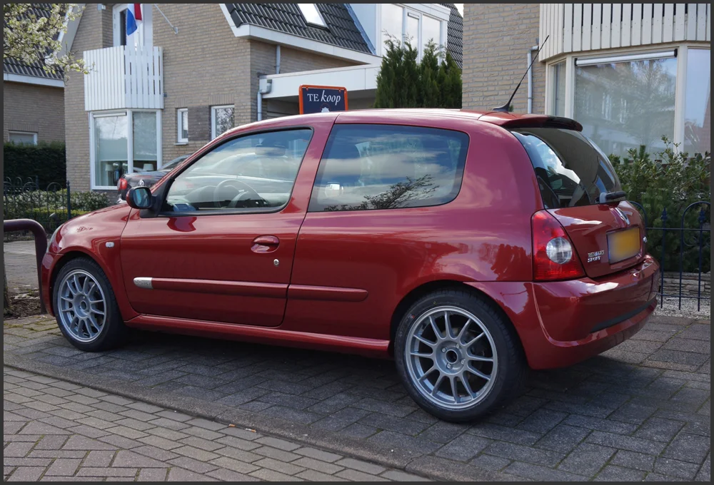 Clio%20RS172%20GV%2010_zpshtf8t3wp.webp