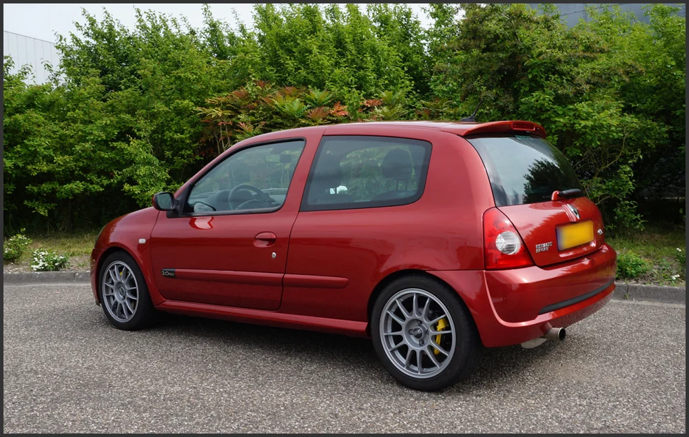 Clio%20RS172%20GV%202_zps4couaylp.webp