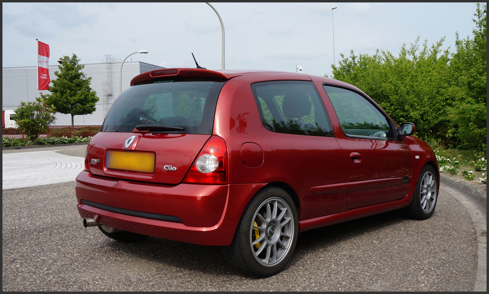 Clio%20RS172%20GV%205_zps75w0to3c.jpg