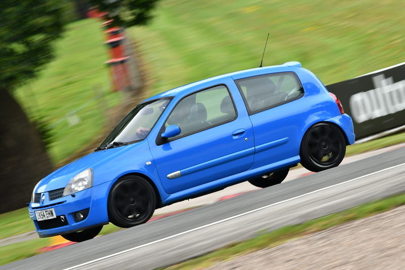 clio%20trackday.jpg