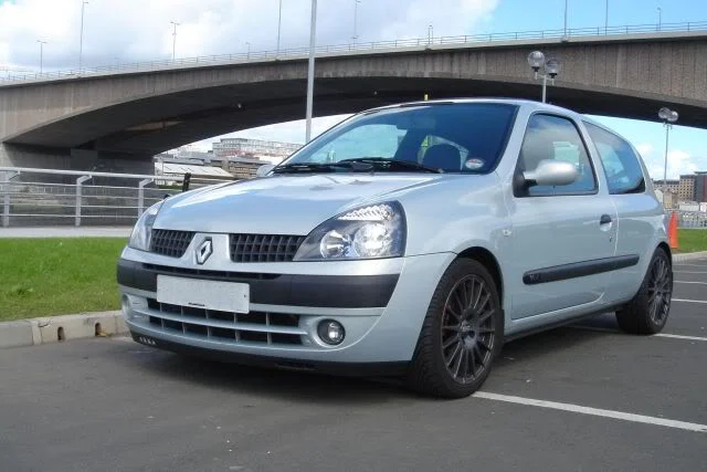 Clio-33.webp