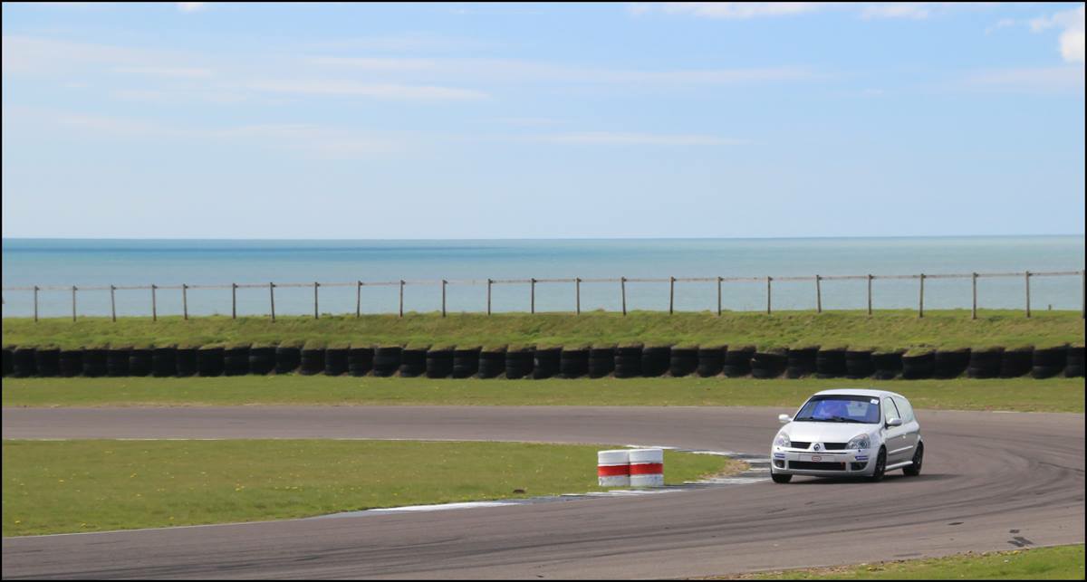 Clio 6.JPG Clio 6.JPG