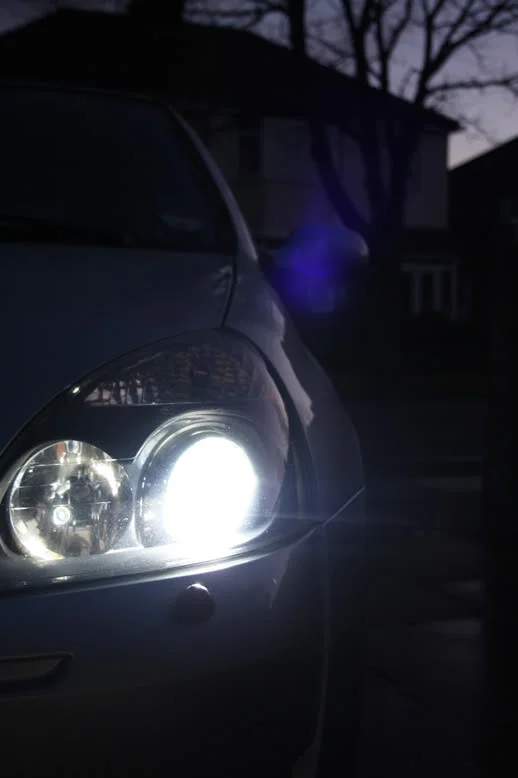 Clio-6000kbulbs4.webp