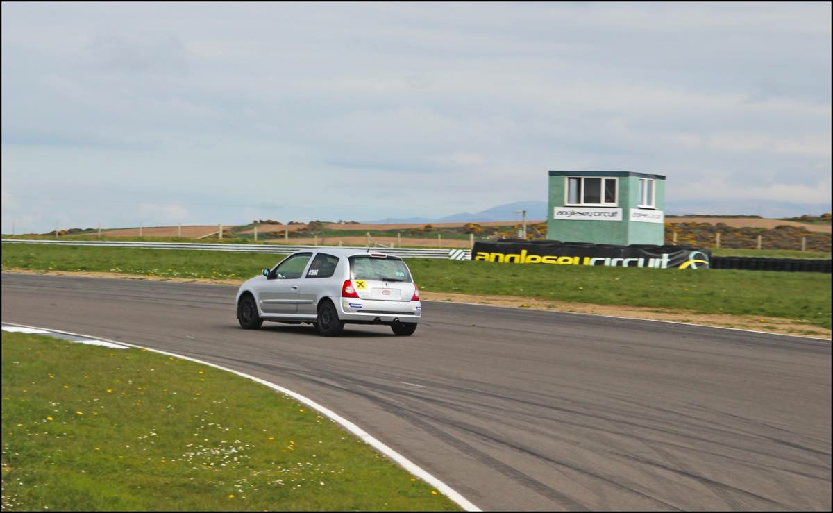 Clio 7.JPG Clio 7.JPG