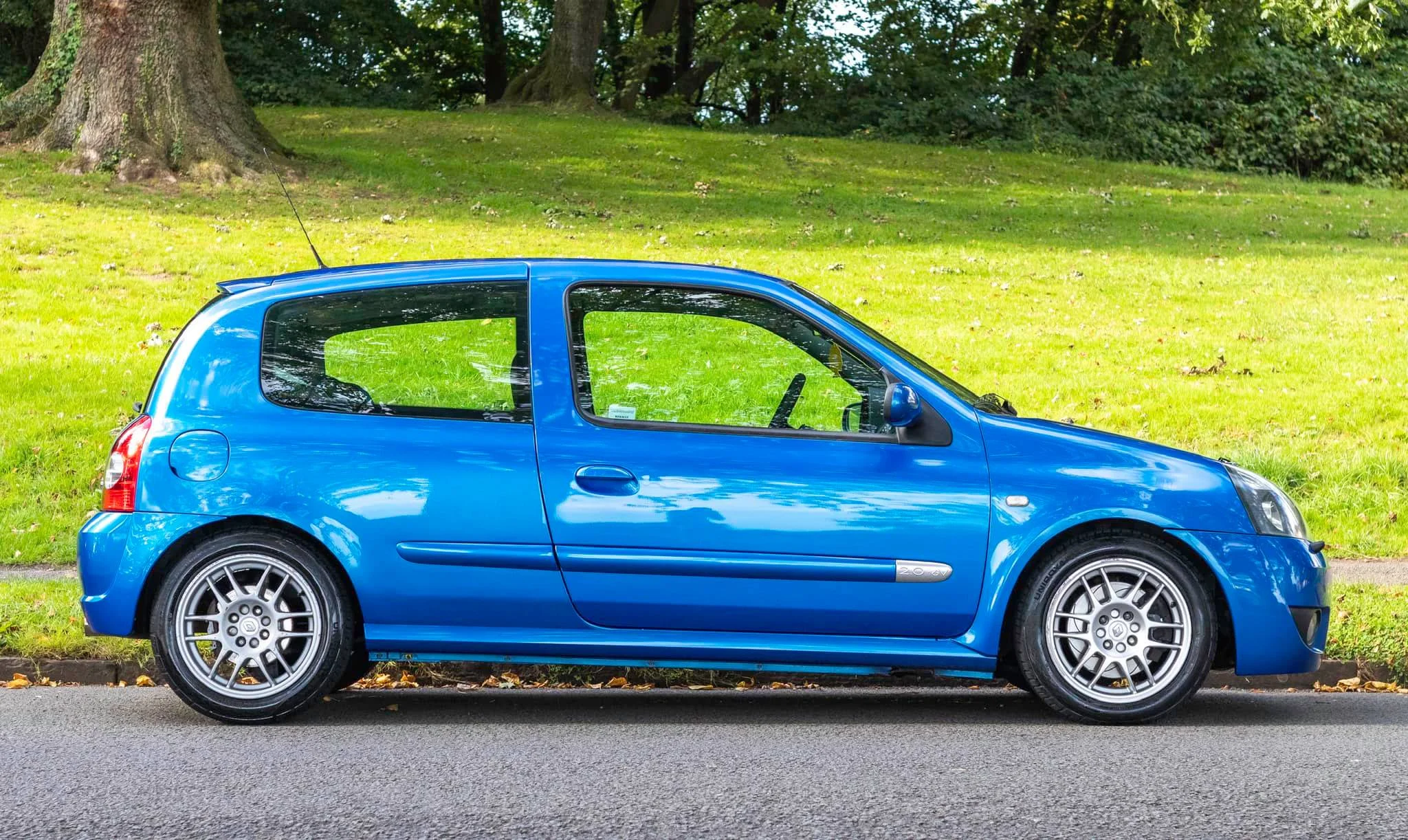 Clio 9.webp