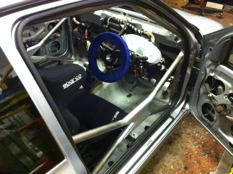 clio-cage4.webp
