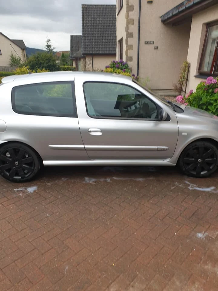 clio m.webp