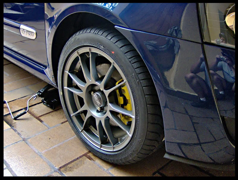 Clio-RS-027-chop.webp