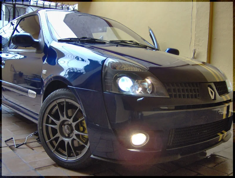 Clio-RS-032.webp
