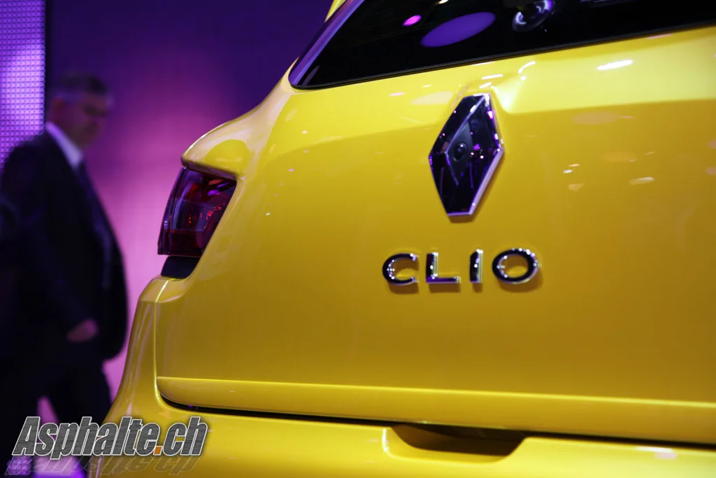 clio-rs-10-384d5fe.webp