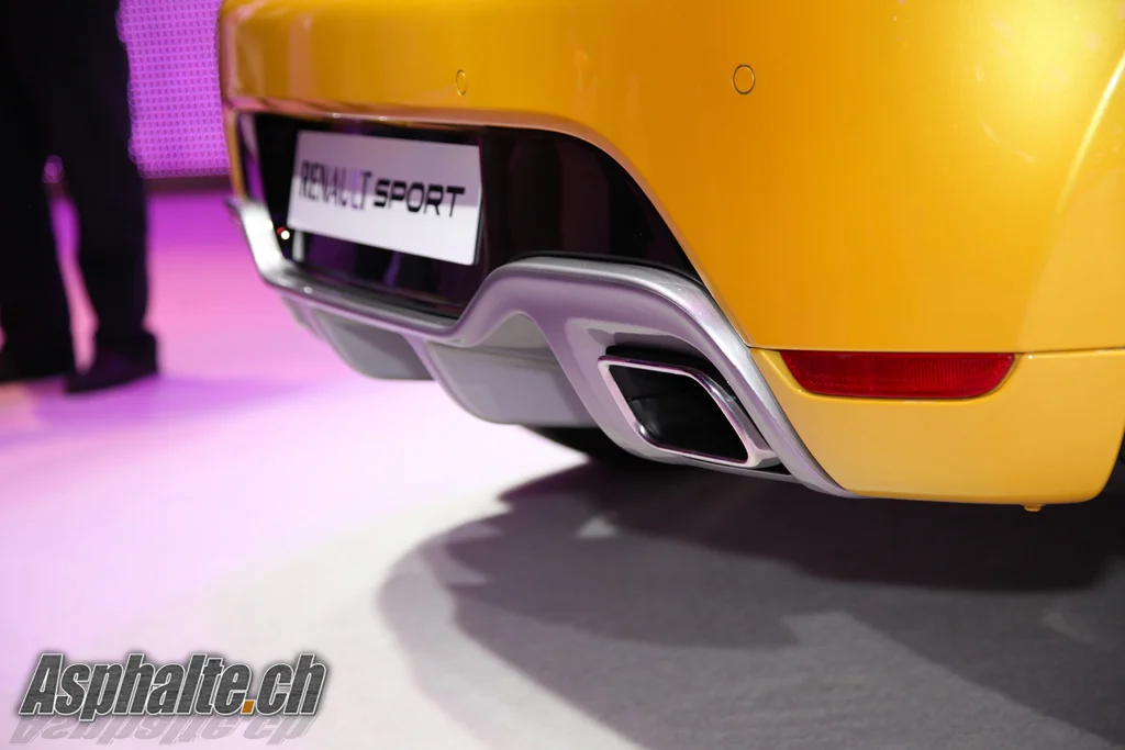 clio-rs-13-384d615.webp