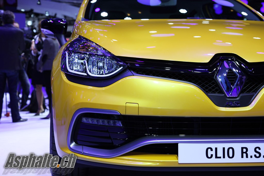 clio-rs-2-384d5b9.jpg