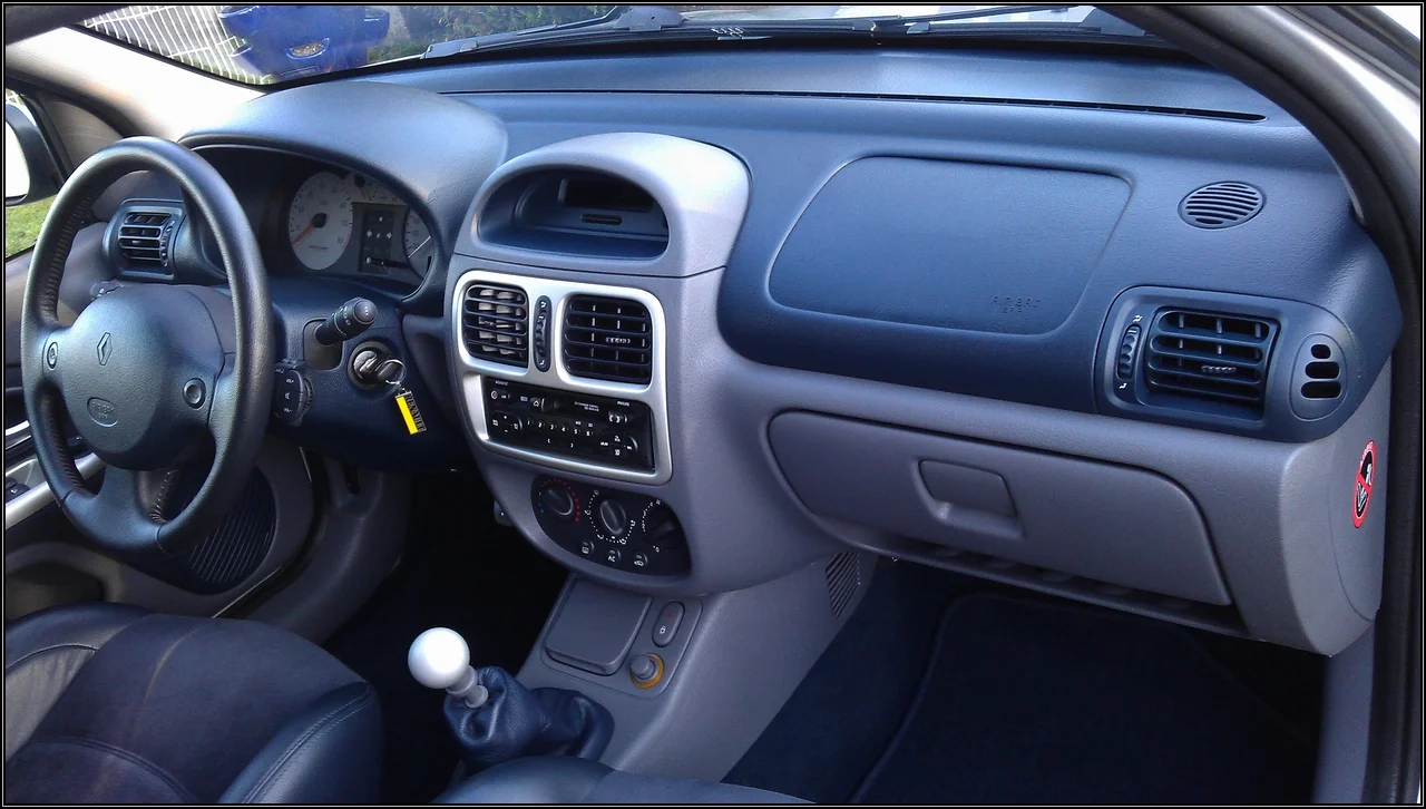 clio-rs-8-37f7708.webp