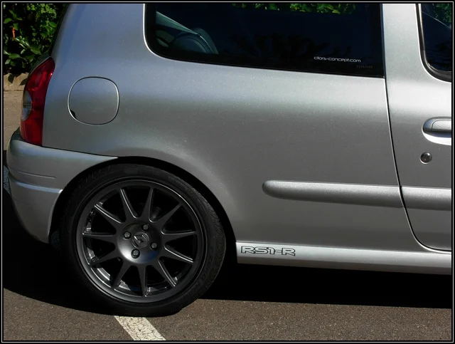 clio-rs1-13-1270425.webp