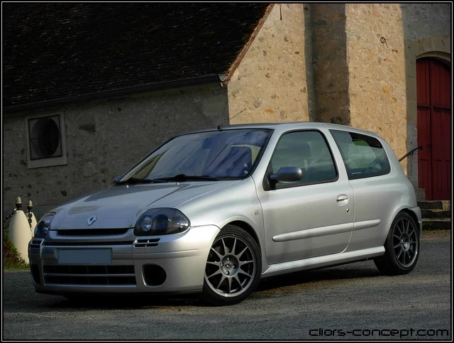 clio-rs1-14-118d5c8.webp