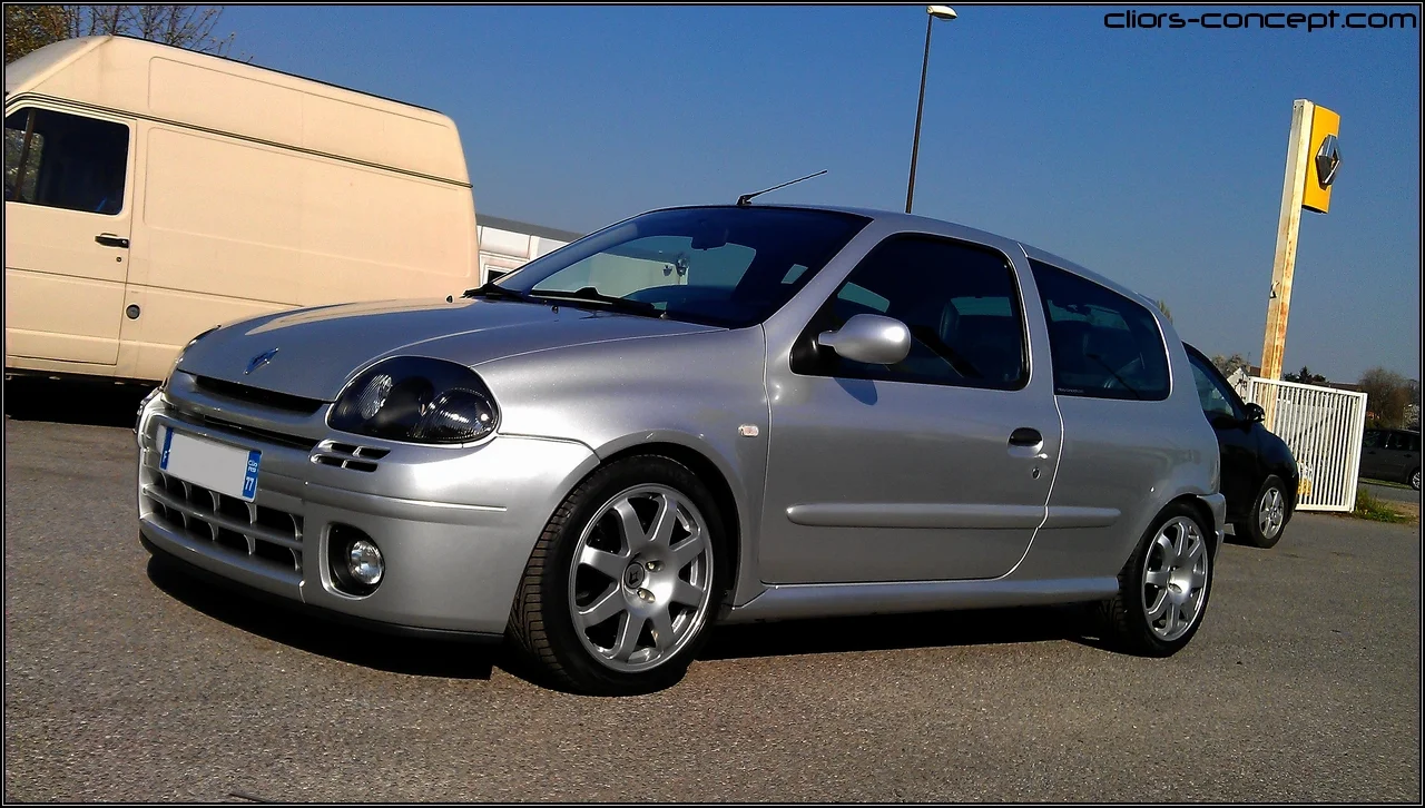 clio-rs1-14-3dae568.webp