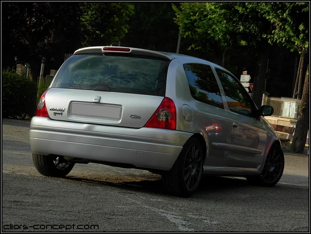 clio-rs1-15-118d5e6.webp