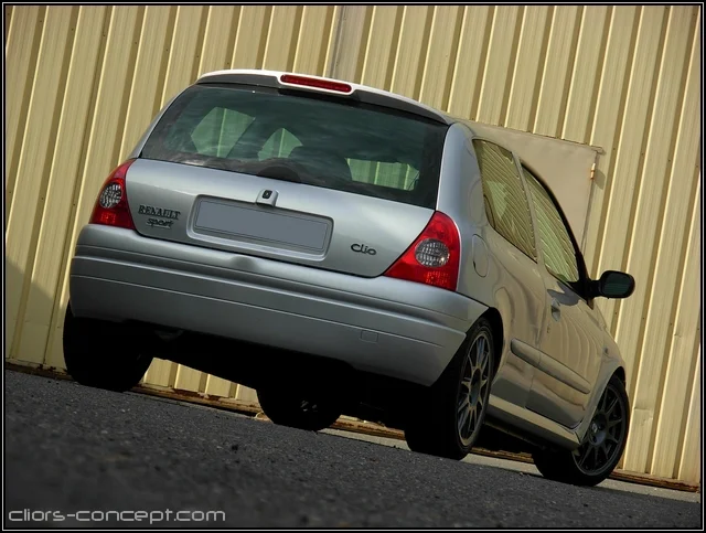 clio-rs1-2-10bab47.webp