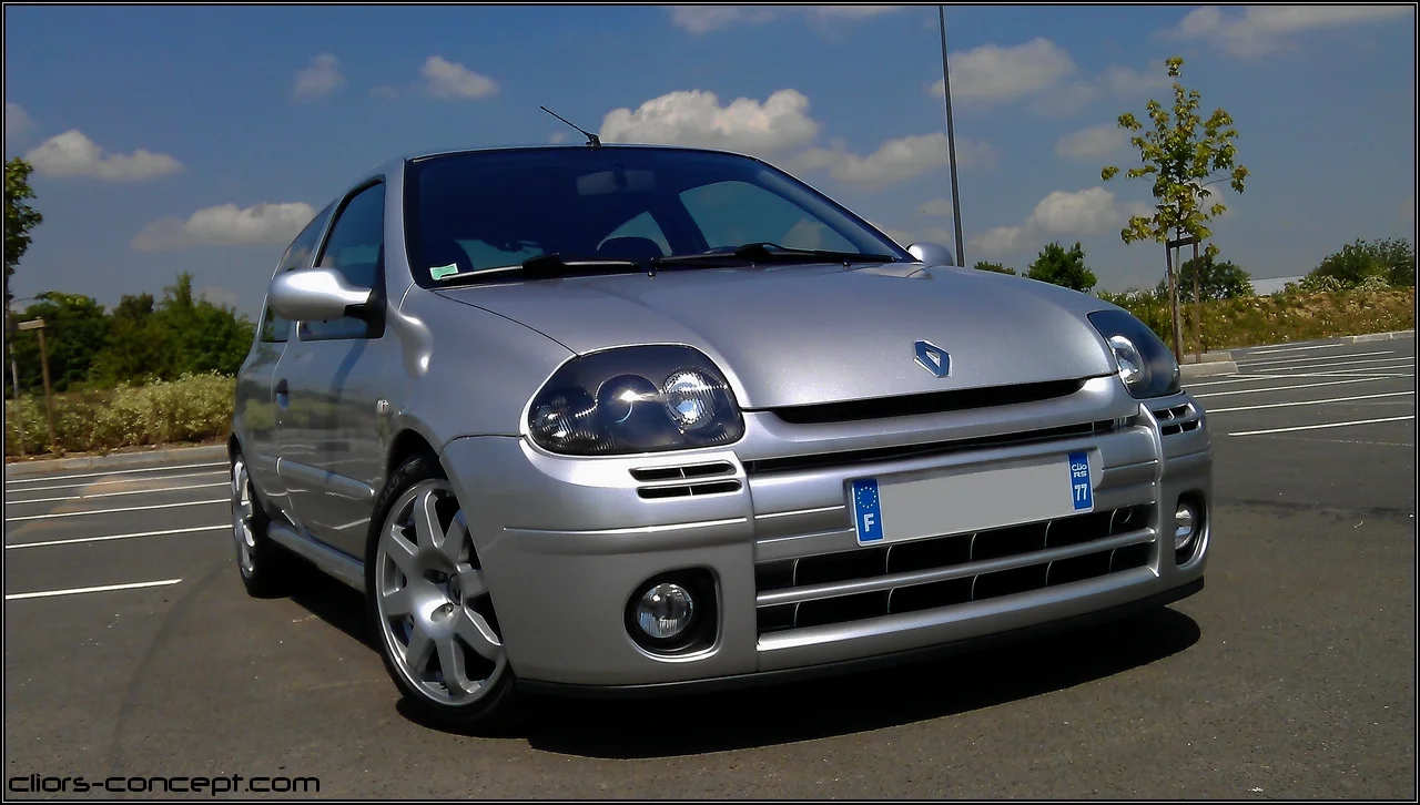 clio-rs1-3-3e828e4.webp
