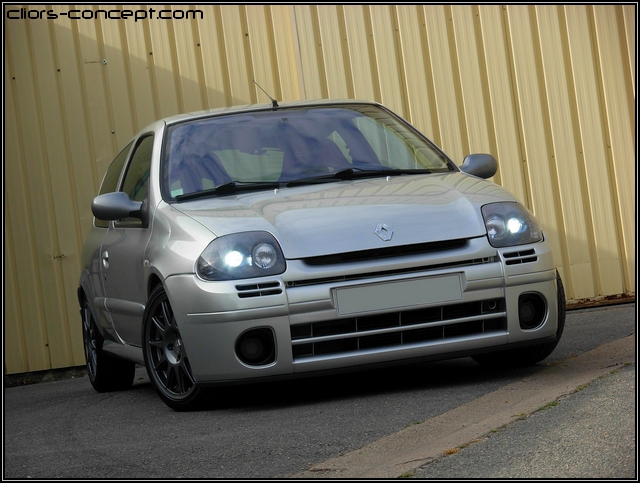 clio-rs1-5-10babb1.jpg