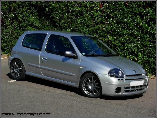 clio-rs1-5-12701f8.webp