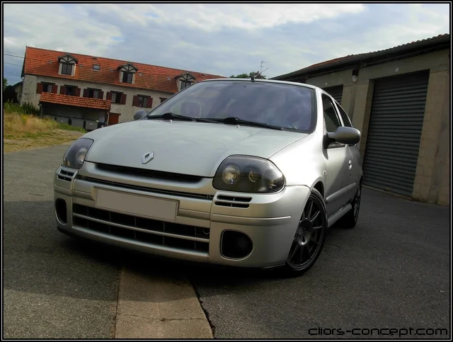 clio-rs1-7-10bac56.webp