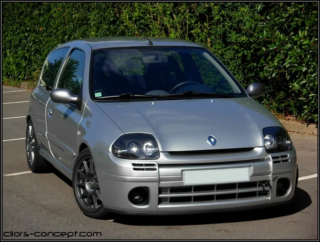 clio-rs1-9-1270334.webp