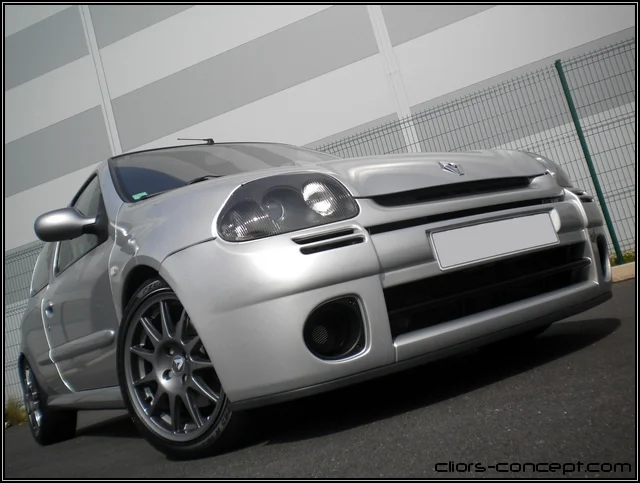 clio-rs1-r-11-1ddeee9.webp