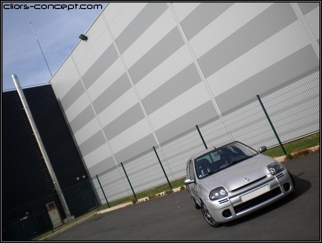 clio-rs1-r-12-1ddef2d.jpg