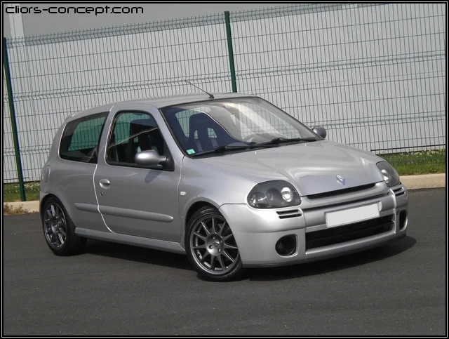 clio-rs1-r-15-1ddef99.webp