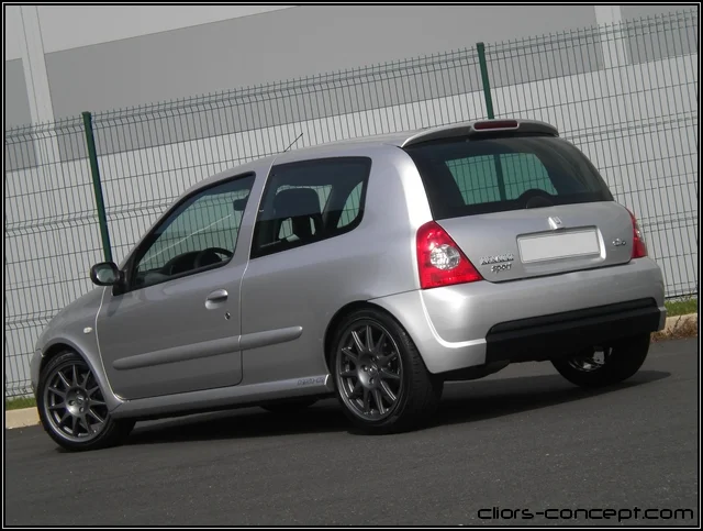 clio-rs1-r-8-1ddef43.webp