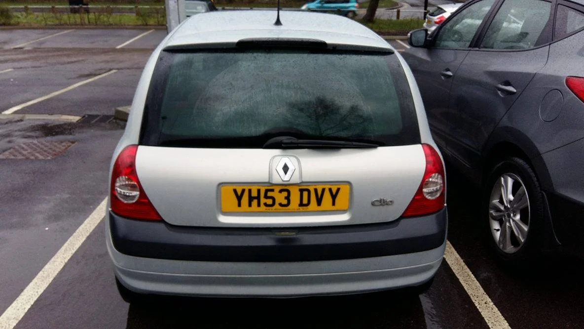 clio spoiler fitted1.webp