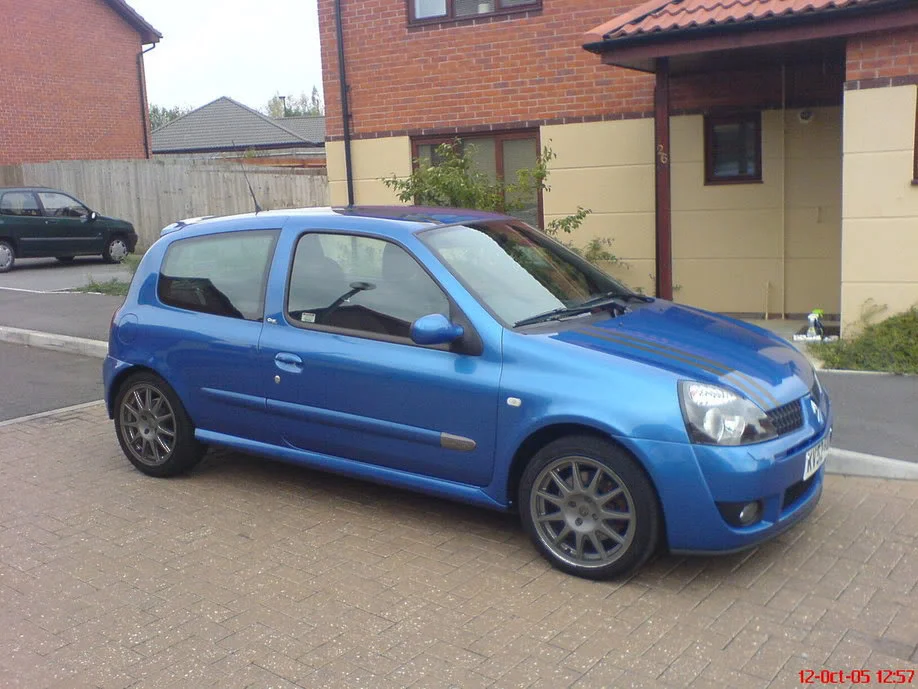 clio-striped.webp