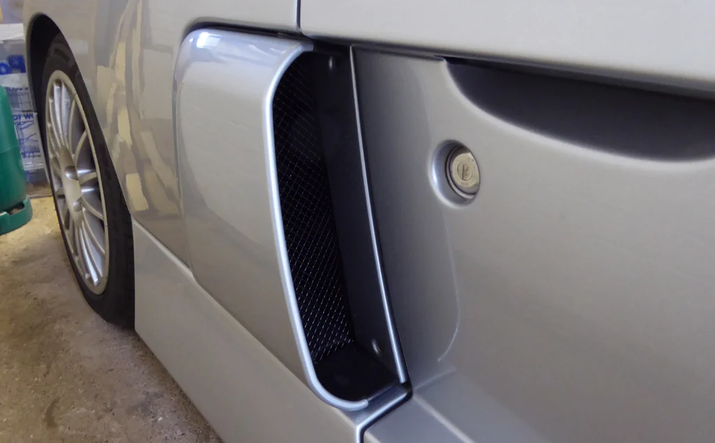 Clio v6 Side pod mesh post refurb.webp