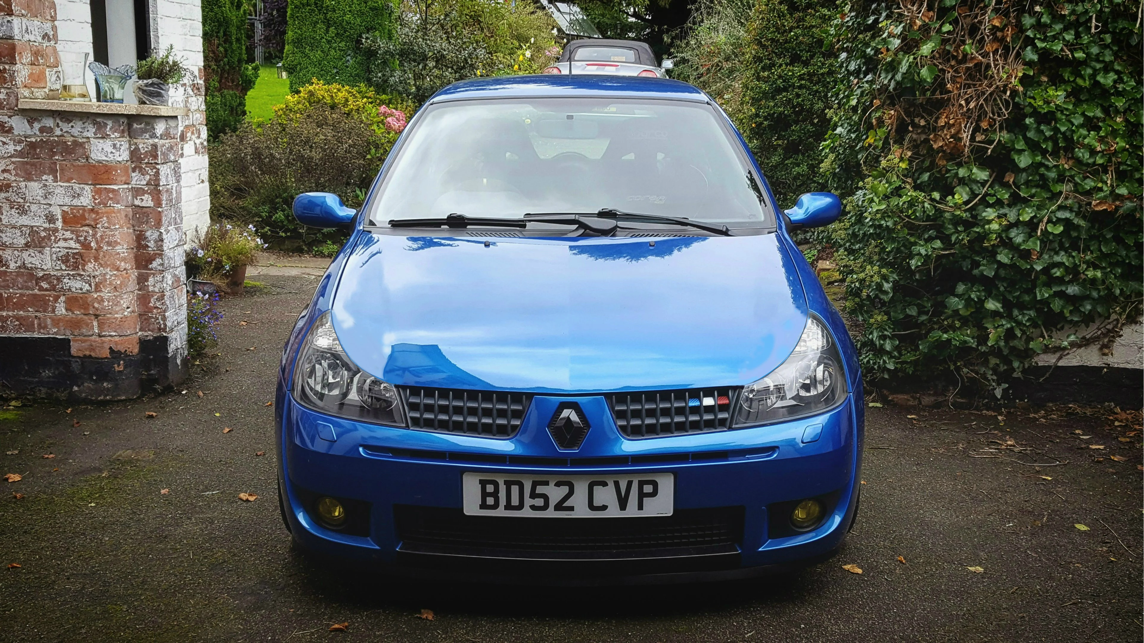 Clio .webp