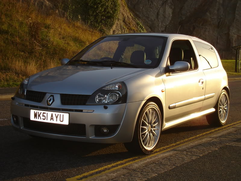 clio001.jpg