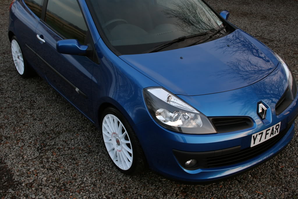 CLIO001.jpg
