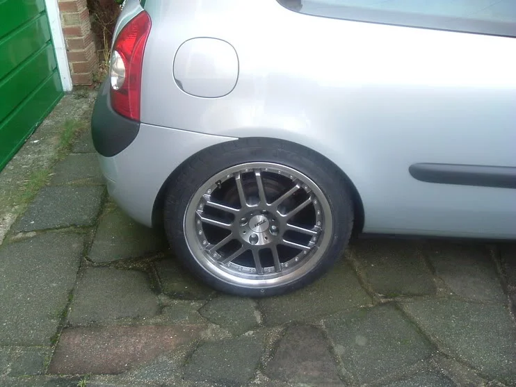 Clio001.webp