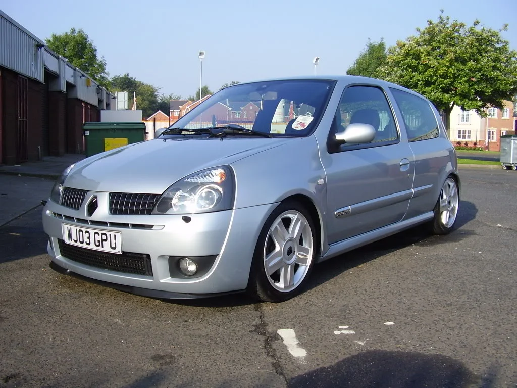 clio001.webp