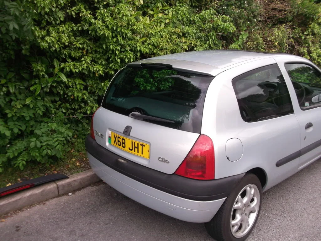 clio001.webp