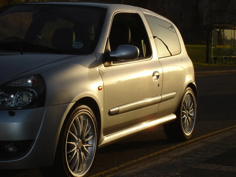 clio002-2.webp
