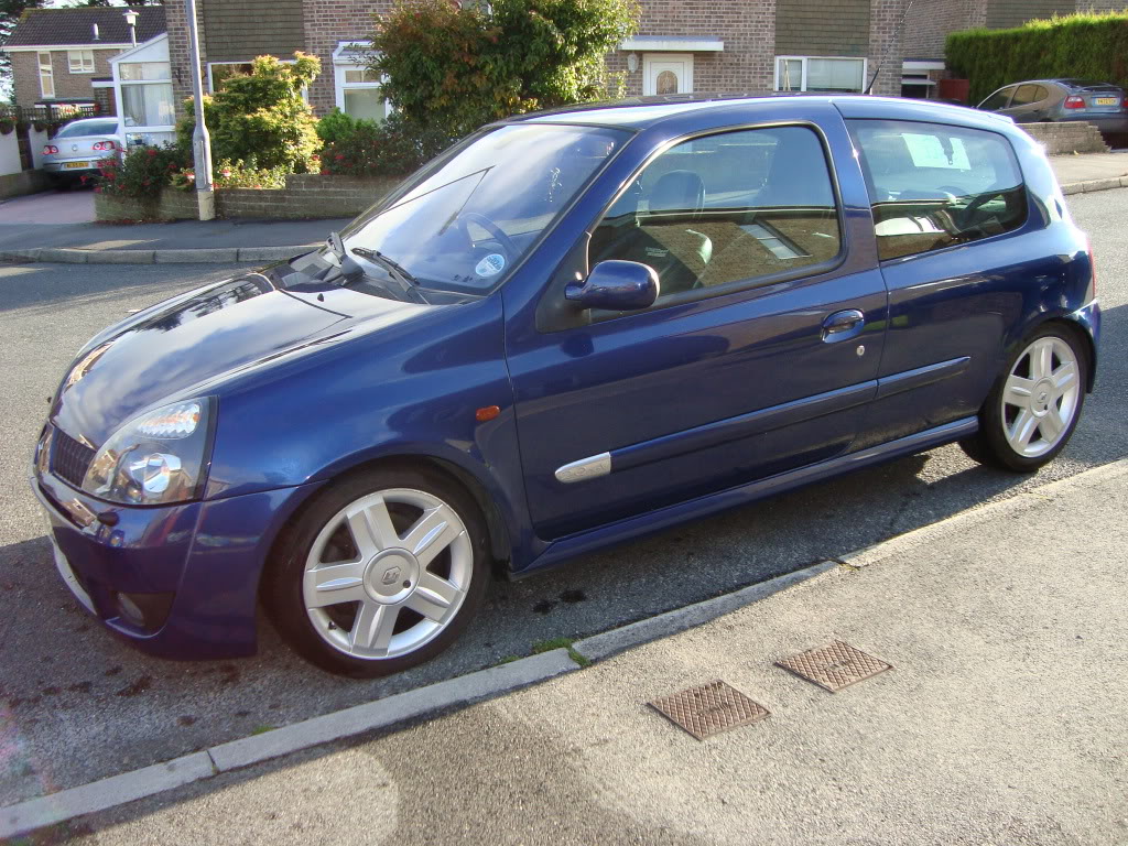 Clio002.jpg Clio002.jpg