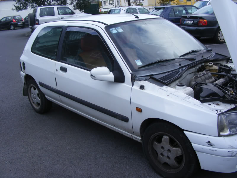 Clio002.jpg