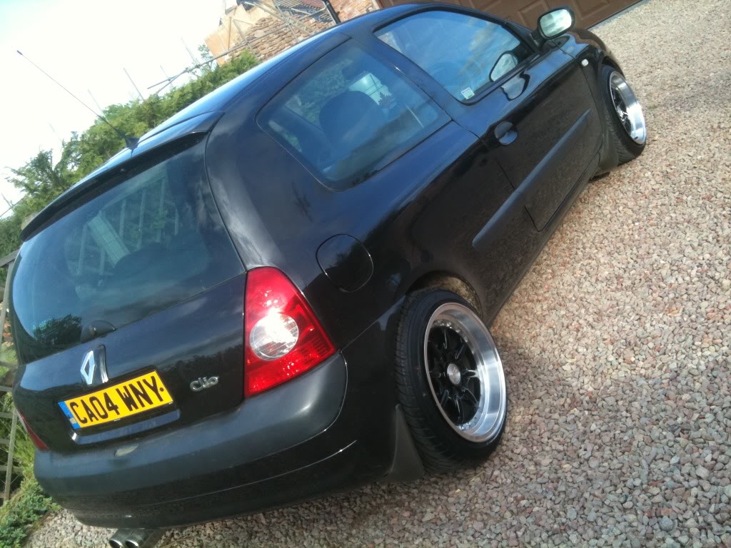 clio002.jpg clio002.jpg